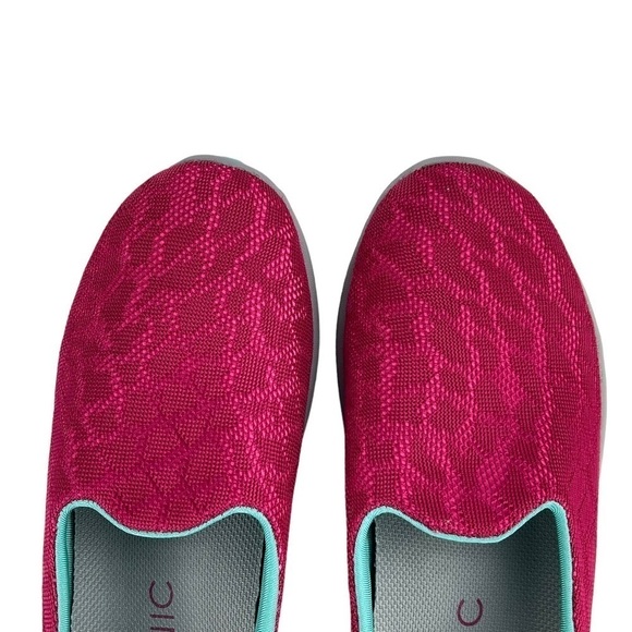 VIONIC BY ORTHAHEEL AGILE HYDRA ACTIVE SLIP ON LIGHTWEIGHT PYTHON MESH SNEAKERS - Picture 10 of 11